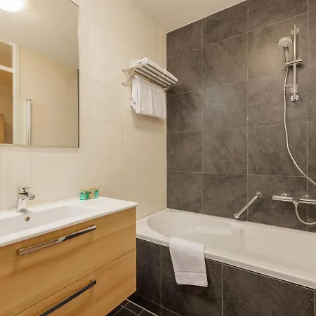 Comfortable Room, Center Of At 1km Apartment
